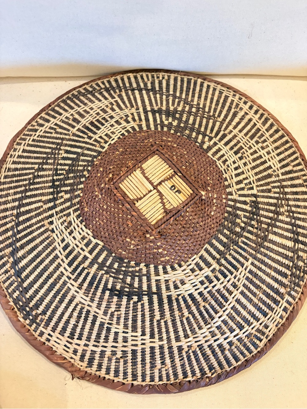NEW Africa Woven Basket. Made by the Binga people of Zambia/Zimbabwe - Picture 5 of 8